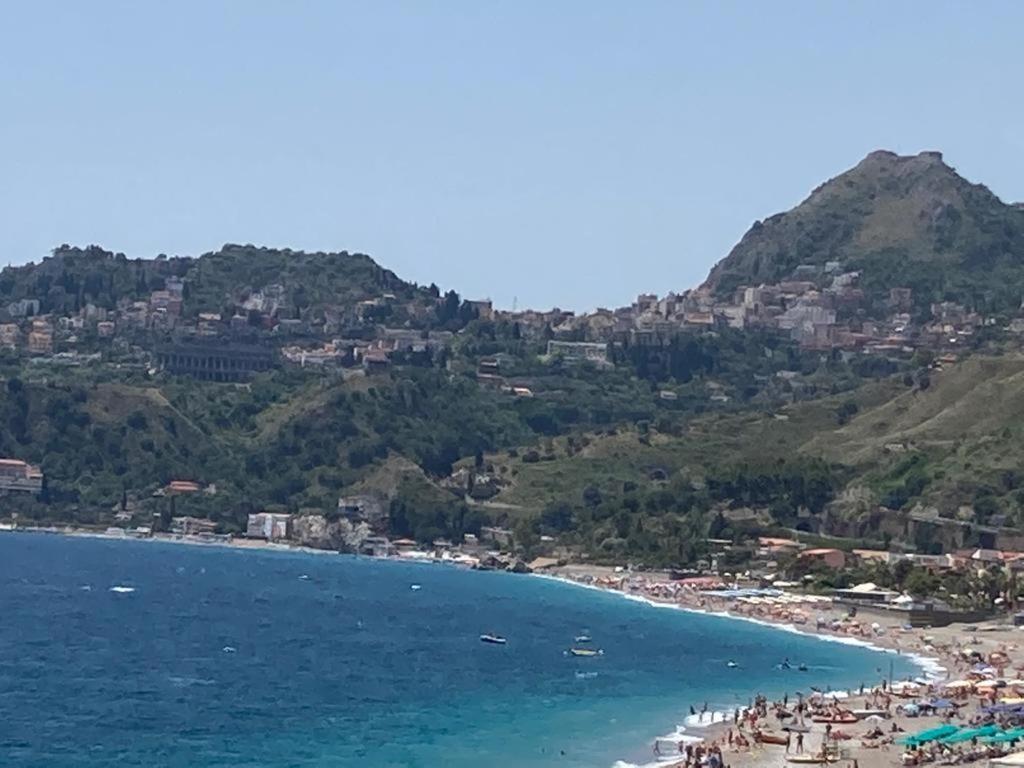 Apartamento Soffio Dal Mare Letojanni Exterior foto